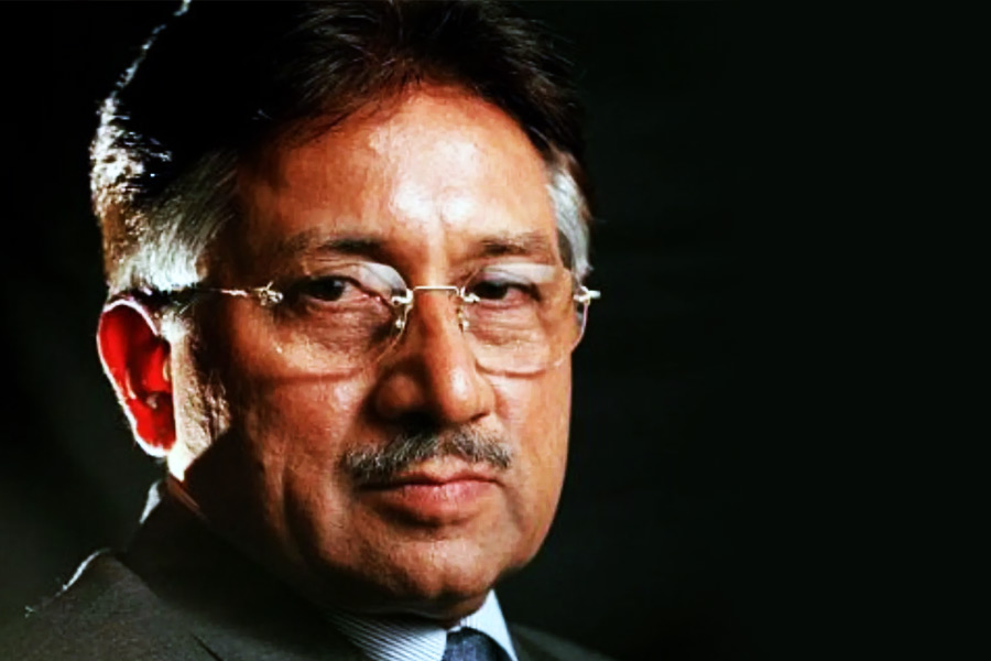 মুশারফ জানান, তাঁর এই দ্বিতীয় প্রেমের ‘সমাপ্তি’ ছিল ‘আকস্মিক’ এবং ‘অপ্রত্যাশিত’। মুশারফ লেখেন, ‘‘সবচেয়ে খারাপ ব্যাপার হল মেয়েটির পরিবার আচমকা পূর্ব পাকিস্তান চলে গেল। আর সেখানেই শেষ হল প্রেম।’’