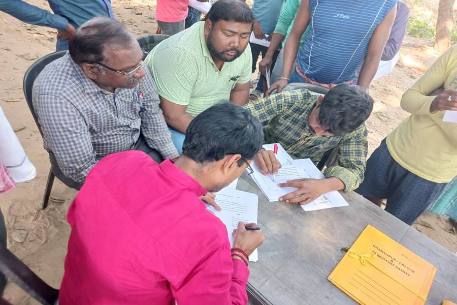 Photograph of Matkatpur Village.