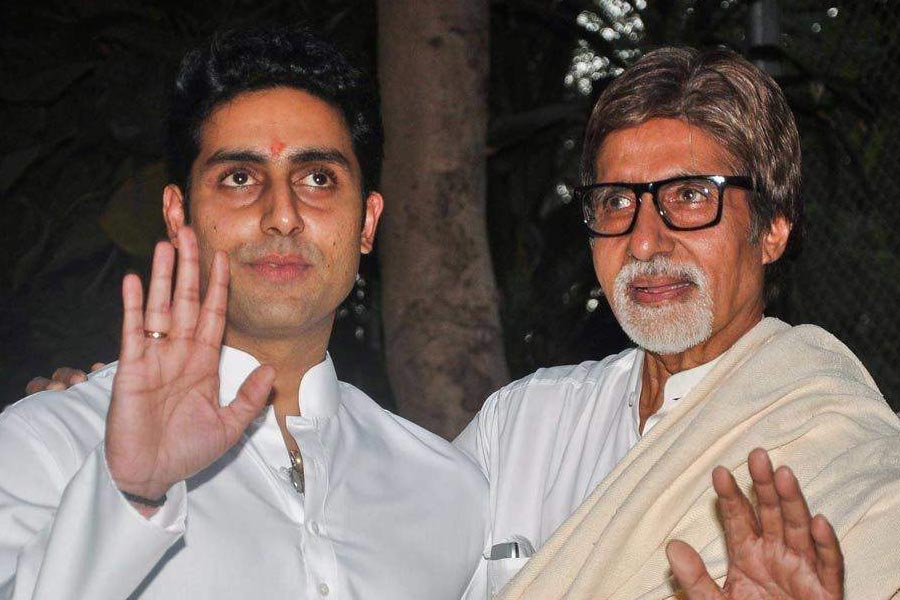 Picture of amitabh bachchan and abhishek bachchan