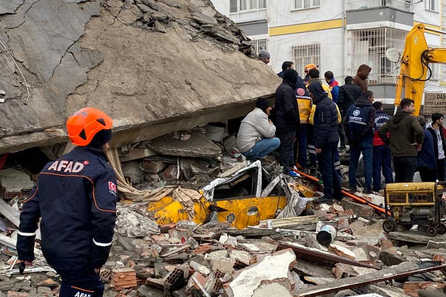 সিরিয়ায় ক্ষয়ক্ষতির পরিমাণও উল্লেখযোগ্য। স্থানীয় সংবাদমাধ্যম সূত্রে খবর, সিরিয়ায় মৃতের সংখ্যা ১,১৩৬ জন।