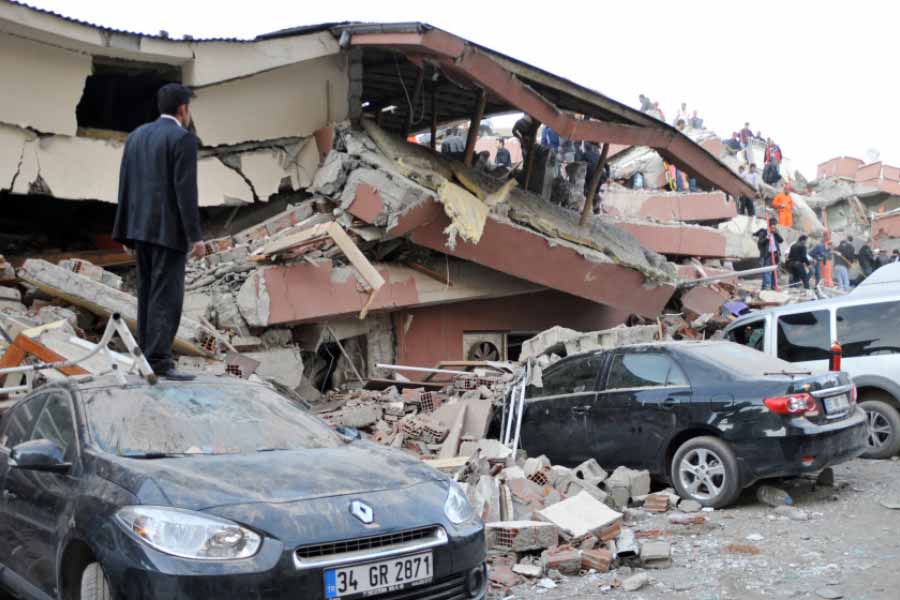 তুরস্কের অভ্যন্তরীণ মন্ত্রী সুলেমান সয়োলু জানিয়েছেন যে, বিপর্যয় মোকাবিলা সংস্থা তাদের সাধ্যমতো চেষ্টা চালাচ্ছে। তবুও আন্তর্জাতিক সাহায্যের জন্য ইউরোপিয়ান ইউনিয়ন এগিয়ে আসবে বলে অনুমান করা যায়। তাদের এমার্জেন্সি রেসপন্স কোঅর্ডিনেশন সেন্টার (ইআরসিসি)-এর কাছে সাহায্য চেয়েছেন সুলেমান।