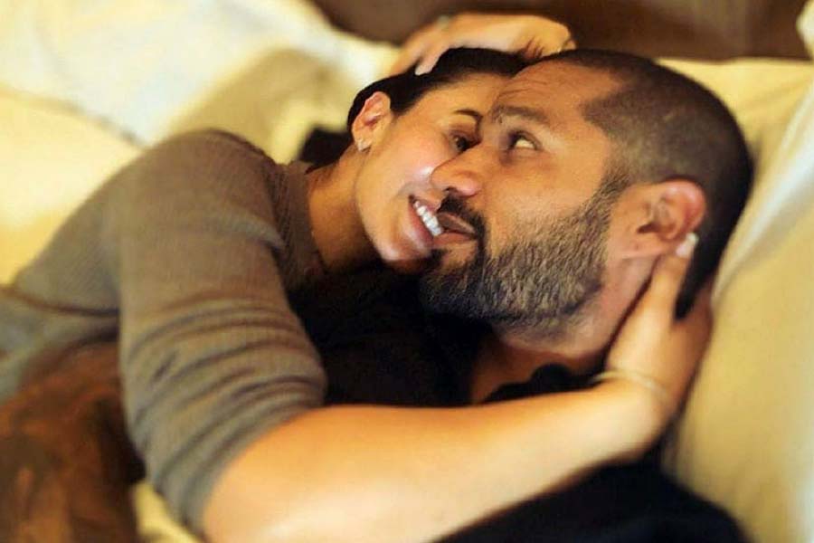Picture of Aesha Mukerji and Shikhar Dhawan