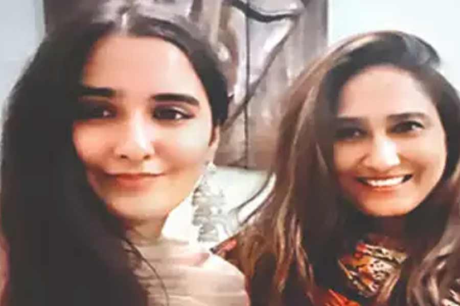 শিবানী এখন সেনা পরিচালিত একটি বিদ্যালয়ে শিক্ষকতা করেন। তাঁদের জীবনে সেনাবাহিনীর ভূমিকার কথা বার বার স্মরণ করেন তিনি।