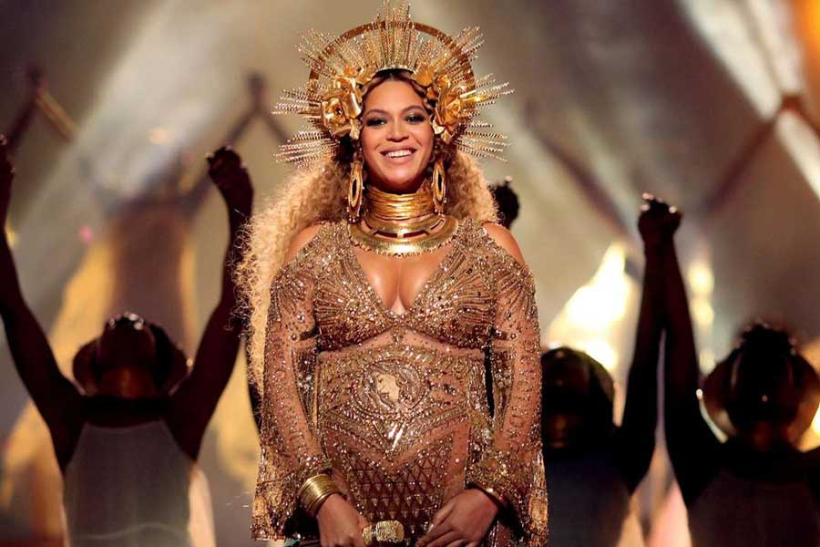 Photograph of Beyonce in Grammy Awards 2017.