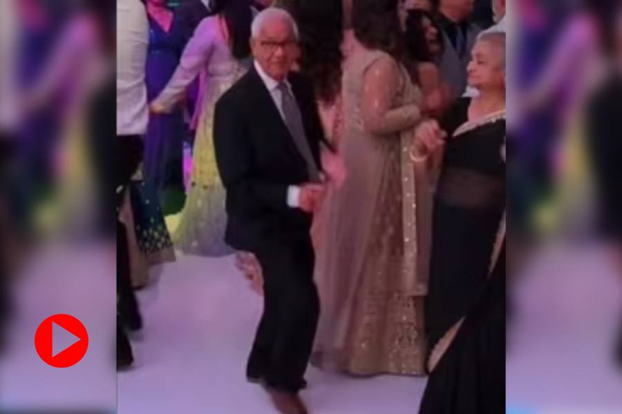 82 years old man dances.