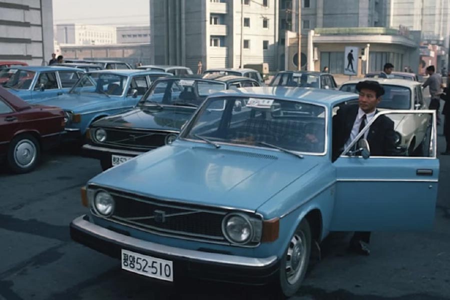 photograph of North Korea Car