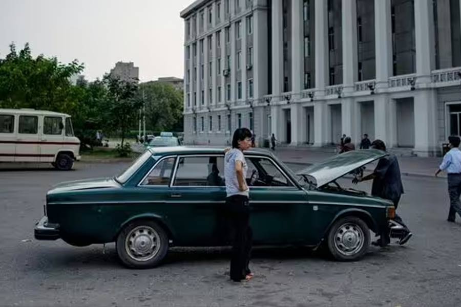 photograph of North Korea Car.