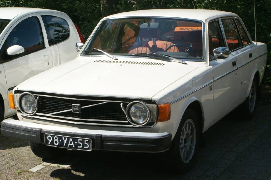 photograph of North Korea Car.