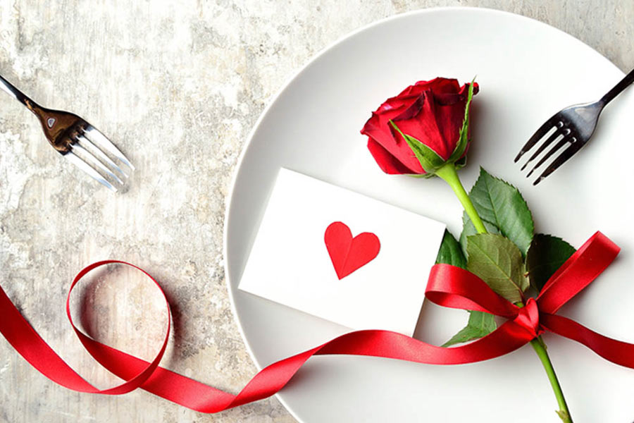 Symbolic Image of Romantic Date