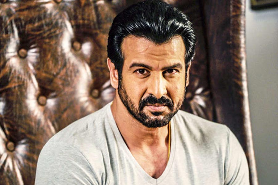 Photograph of Ronit Roy.