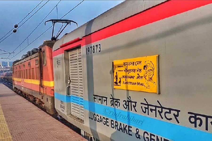 Punjab Mail saved from accident in Uttar Pradesh.