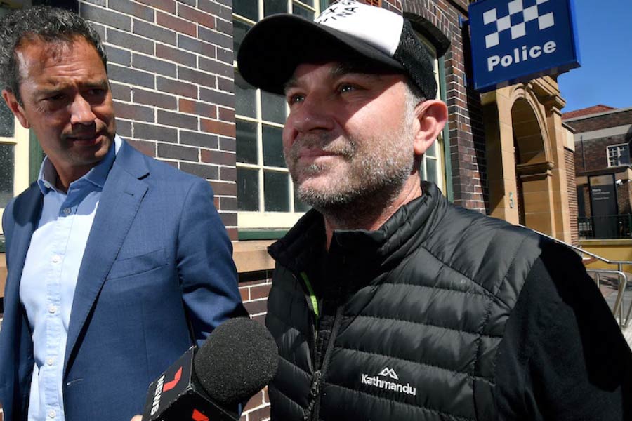 আন্তর্জাতিক ক্রিকেট থেকে অবসর নেওওয়ার পর স্লেটার এখন ধারাভাষ্য দেন। গত অক্টোবরে নিউ সাউথ ওয়েলস থানায় তাঁর বিরুদ্ধে এফআইআর দায়ের হয়েছে। অভিযোগ, প্রাক্তন বান্ধবীর পিছু নিয়েছিলেন তিনি। বার বার ফোন করে বিরক্ত করেছেন। ডজনখানেক মেসেজ করেছেন।