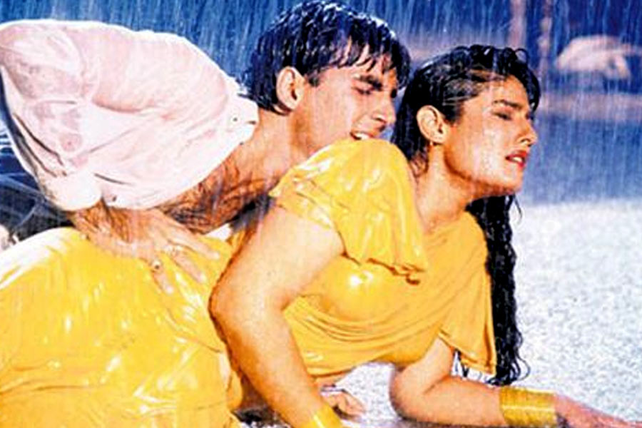 Raveena Tandon and Akshay Kumar