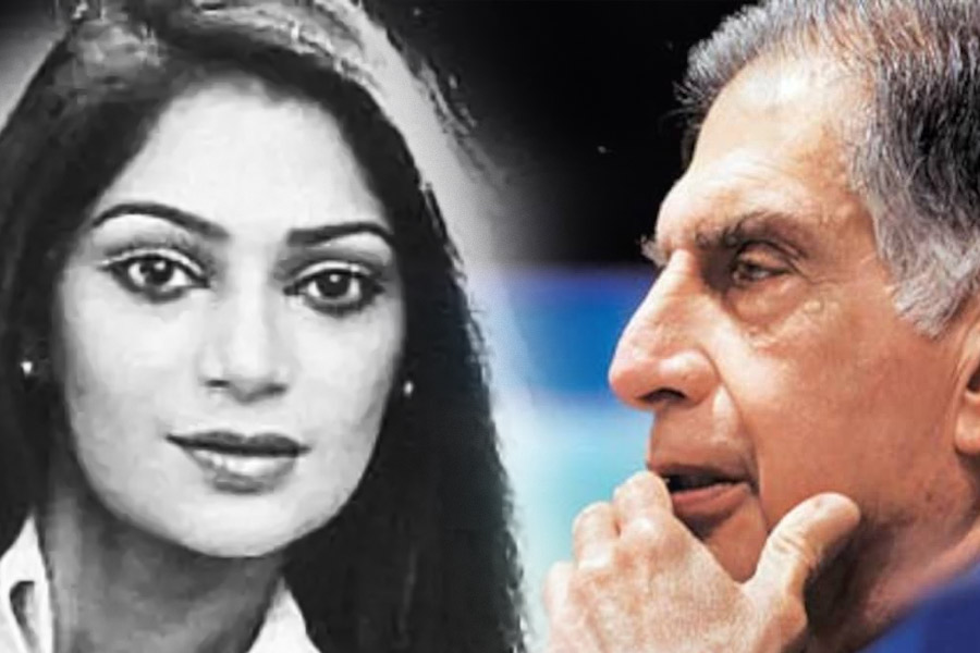  Simi Garewal and Ratan Tata