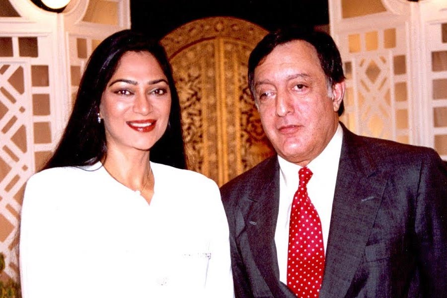  Simi Garewal
