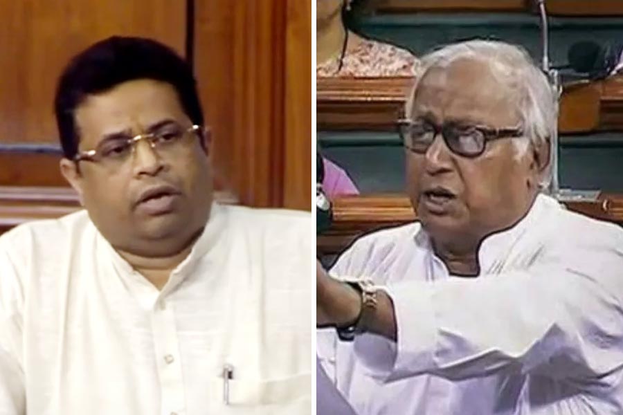 TMC MP Saugata Roy attacked BJP MP Saumitra Khan in parliament