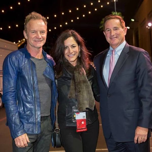 ওরাকলের আগে কম্পিউটার এবং প্রিন্টার প্রস্তুতকারী সংস্থা হিউলেট-প্যাকার্ডের সিইও ছিলেন মার্ক। তবে একটি যৌন হেনস্থার অভিযোগের জেরে ২০১০ সালে তাঁকে ওই সংস্থা ছাড়তে হয়। তবে তার পরও একসঙ্গেই ছিলেন মার্ক এবং পলা।  