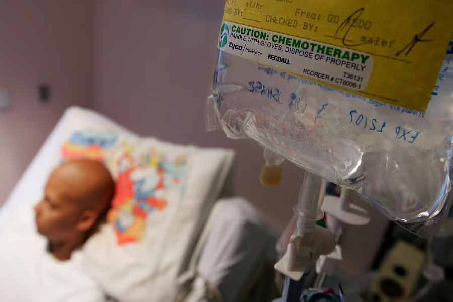 Symbolic image of a minor cancer patient