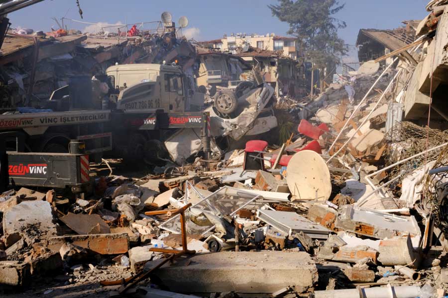 তুরস্কের নীচে থাকা অ্যানাটোলীয় পাতের কারণেই তুরস্ক-সহ বিস্তীর্ণ অঞ্চল বিশ্বের ভূমিকম্প প্রবণ এলাকাগুলির মধ্যে অন্যতম।