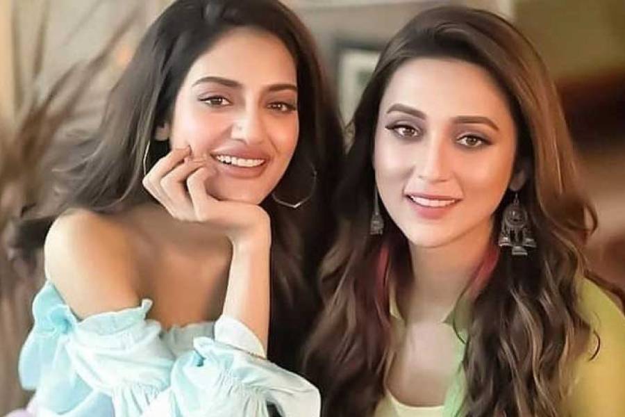 Tollywood Actress Nusrat Jahan and Actor Yash Dasgupta spending a quality time in Udaipur for soulfestival, Mimi Chakraborty also seen in same festival
