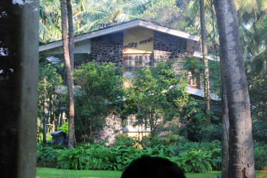 Alibaug bunglow of Shah Rukh Khan