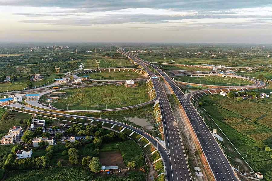 image of Delhi-Mumbai Expressway 