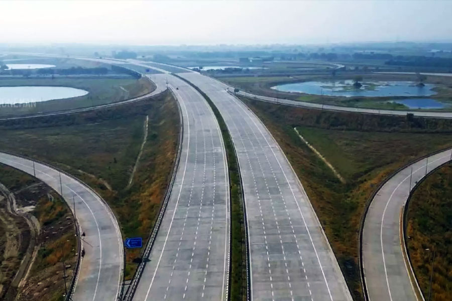 image of Delhi-Mumbai Expressway 