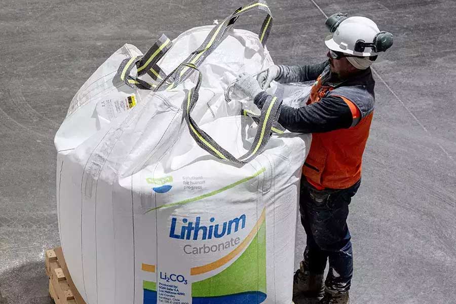 A photograph of Lithium.