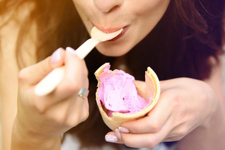 image of eating ice cream.
