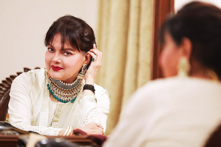 Bollywood actress Sushmita Mukherjee