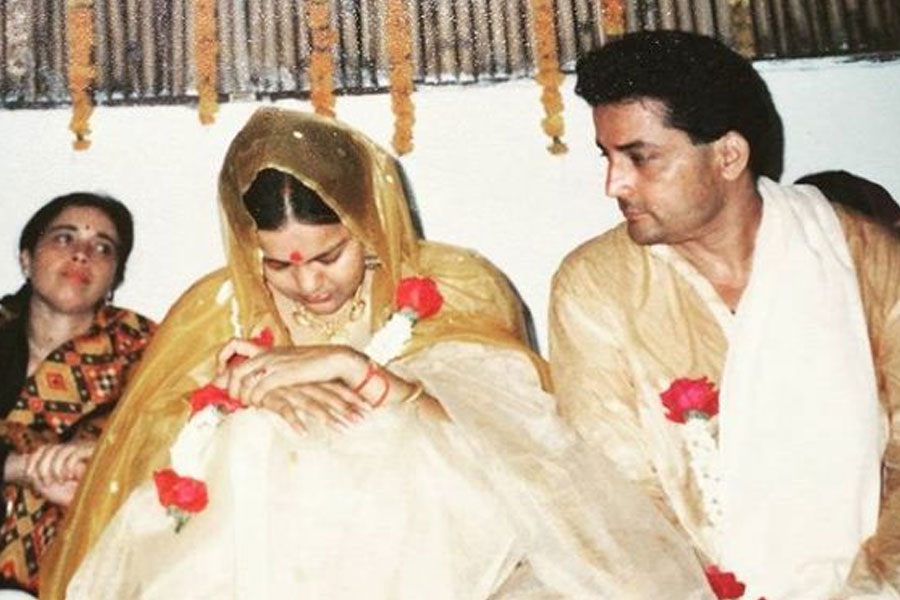 Bollywood actress Sushmita Mukherjee marriage 