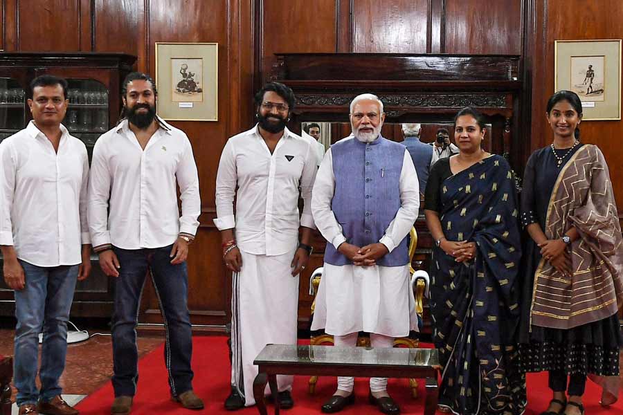 KGF star Yash reveals PM Narendra Modi called film industry a soft power during their meet 
