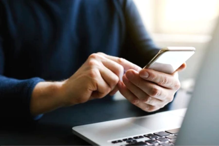 এর পর যে ব্যাঙ্ক ক্রেডিট কার্ড ইস্যু করছে তা বাছাই করুন। এর পর ক্রেডিট কার্ড সিলেক্ট করুন। কনফার্ম অপশনে ‘ইয়েস’ এবং ‘নো’ অপশন আসবে। ‘ইয়েস’ অপশনে ক্লিক করুন। ভিউ অ্যাকাউন্টে ক্লিক করুন। প্রয়োজনীয় সঠিক অপশন বাছাই করুন।