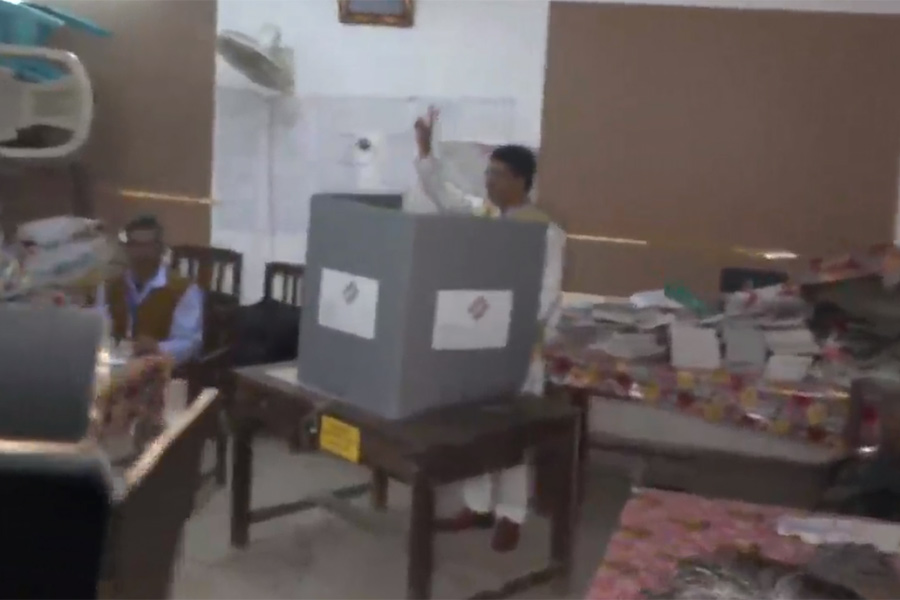 Election workers going to their respective voting centers