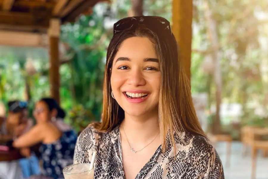 A photograph of Sara Tendulkar.