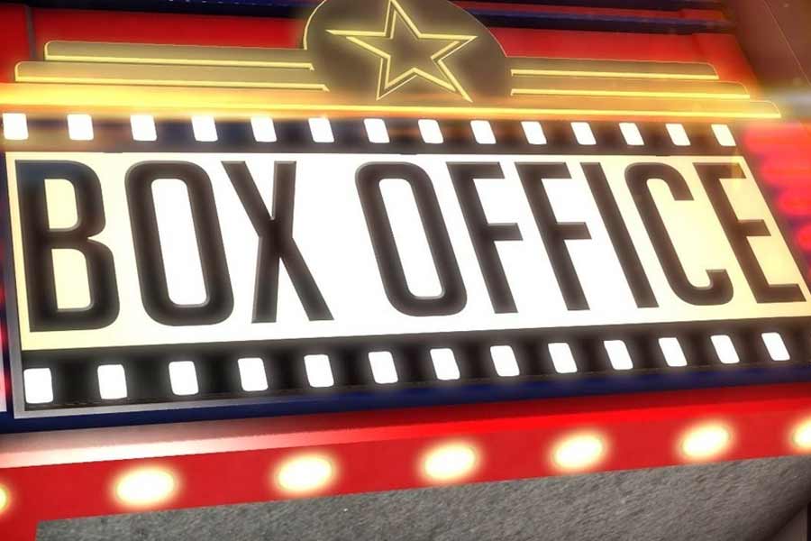 ১৮৭৬ সালে ‘বক্স অফিস’ শব্দটি প্রথম ব্যবহৃত হয়। গোড়ার দিকে ‘বক্স অফিস’ বলতে থিয়েটারে ‘বক্স’ বিক্রির পরিমাণ বা ব্যক্তিগত আসন বোঝানো হত।