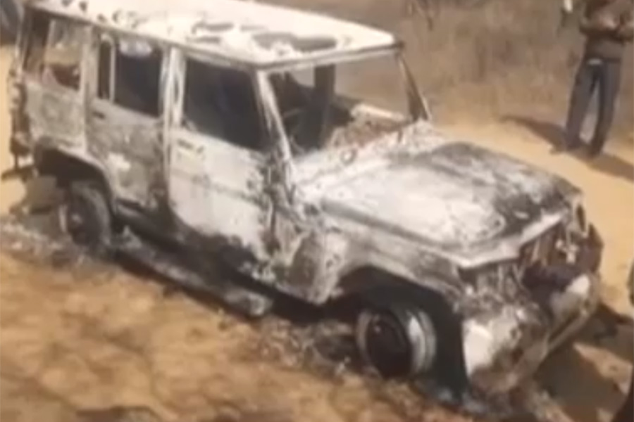 An image of burnt car