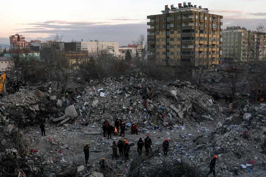image of earthquake in Turkey 