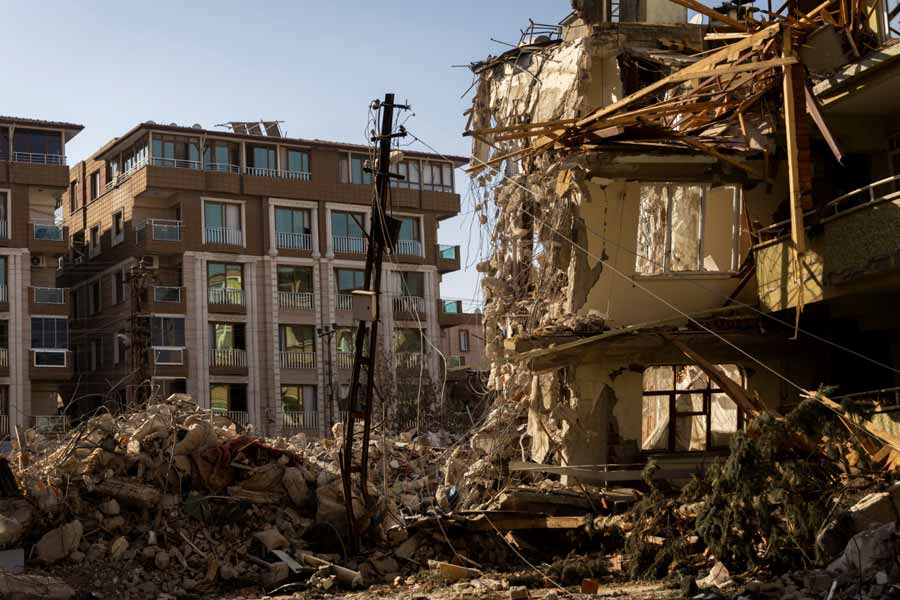 image of earthquake in Turkey 