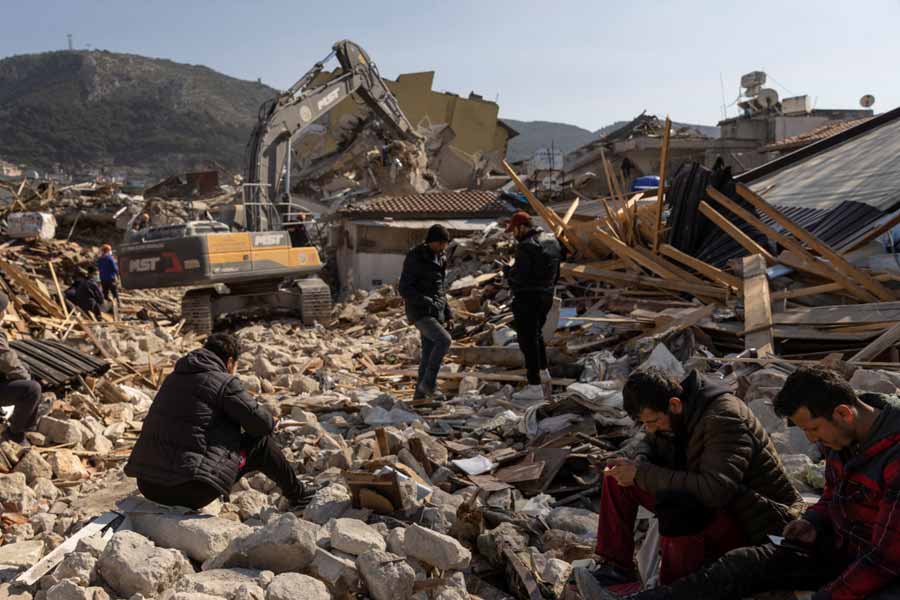 image of earthquake in Turkey 