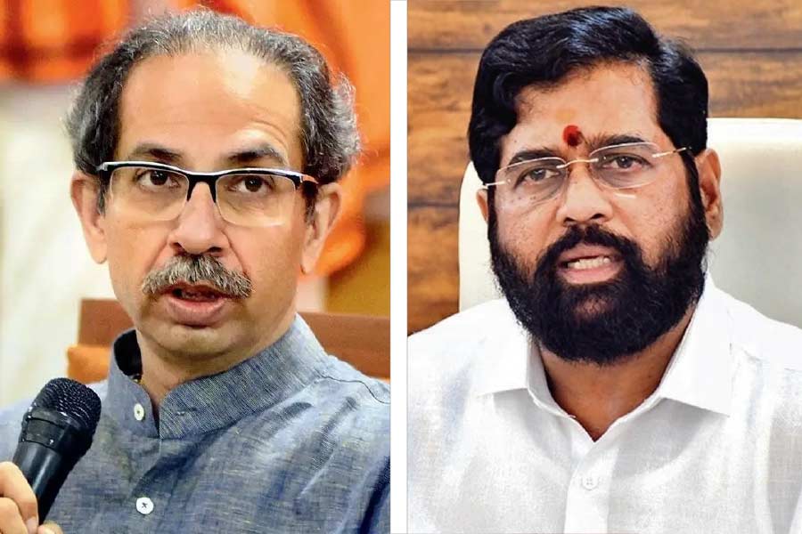 Shiv Sena rift Supreme Court defers decision on question for larger bench reference to hear on merits from feb 21