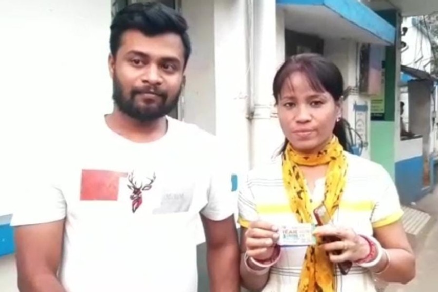 Lottery: Wife of Kharagpur Toto driver wins rupees 1 crore jackpot