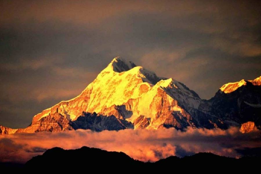 ক্যাপ্টেন এম এস কোহলীকে সিআইএ এবং আইবি-র এই যৌথ অভিযানকে নেতৃত্ব দেওয়ার জন্য নির্বাচিত করা হয়। কোহলী পরে এক সাক্ষাৎকারে জানিয়েছিলেন তাঁর দলের অভিযাত্রীর এই অভিযানের ব্যাপারে পুরো জানতেন না। শুধু জানতেন একটি যন্ত্রকে নন্দাদেবীর চূড়ায় তুলতে হবে।