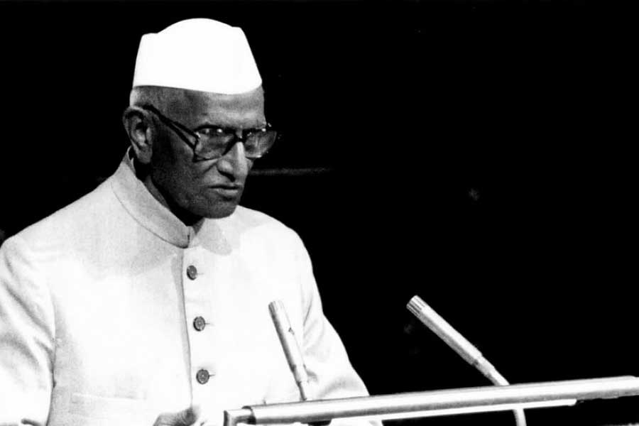 ঘরে-বাইরে চাপ ক্রমশ বাড়তে থাকায় ভারতের তৎকালীন প্রধানমন্ত্রী মোরারজি দেশাই সংসদে বিষয়টি উত্থাপন করেন এবং ব্যাখ্যা করেন কী ভাবে সিআইএ এবং আইবি মিলে এই যৌথ অভিযান চালিয়েছিল।