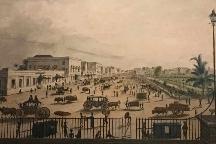 শেষমেশ মনোবাঞ্ছা পূরণ হয়নি চার্নকের। বাধ্য হয়ে তিনি চলে আসেন বর্তমানের কলকাতায়। কারণ জলে-জঙ্গলে ভরা এই জায়গা তখনও অন্য দেশের বণিকদের নজর এড়িয়েই ছিল।  