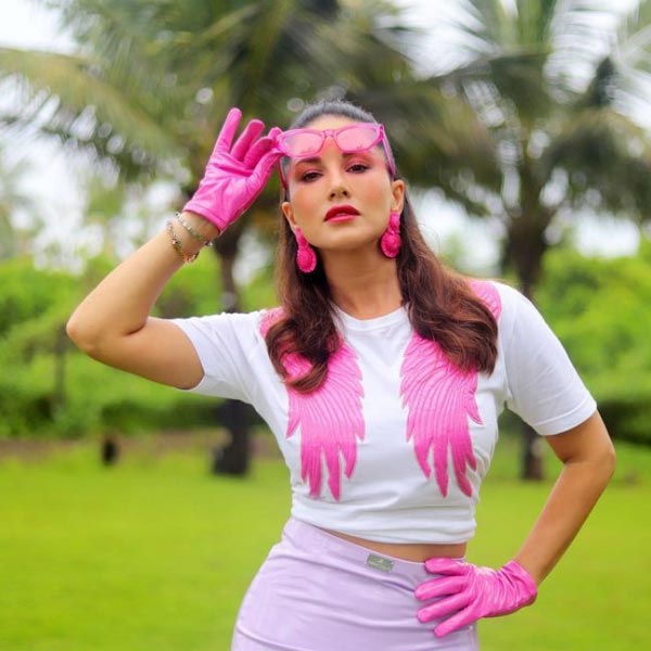 Sunny Leone husband.