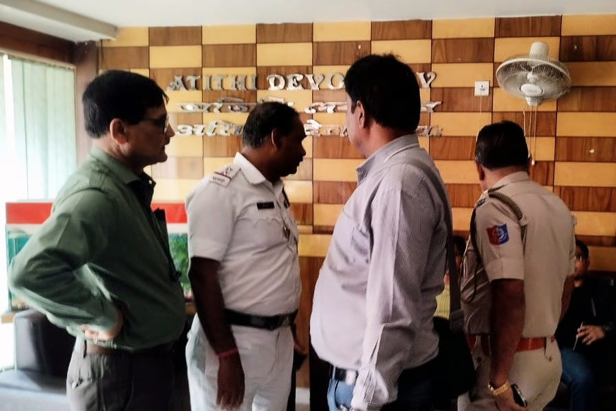 picture of police investigation