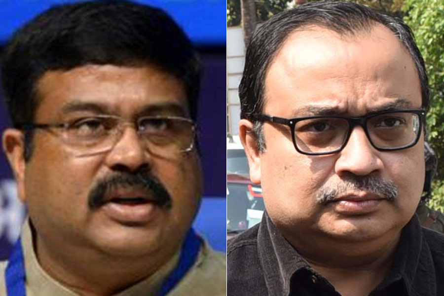 Picture of Dharmendra Pradhan and Kunal Ghosh.