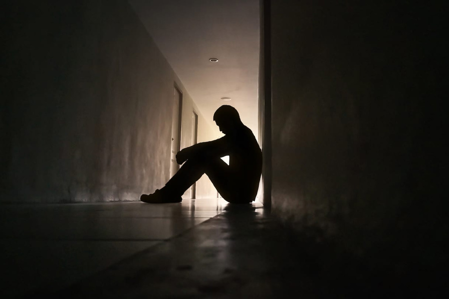 পরে অবশ্য জোনাথনের বাবা দাবি করেন, জেল থেকে বেরোনোর পর থেকেই অবসাদে ভুগছিলেন জোনাথন। এর আগেও বার কয়েক তিনি আত্মহত্যা করার চেষ্টা করেছিলেন। পরে অবশ্য তদন্ত চালিয়ে গোয়েন্দারা মূল চক্রী অ্যালবার্টকে গ্রেফতার করে।