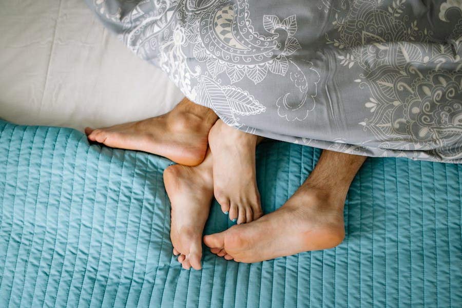 Japanese couple who were shy to have sex died after finally having it.